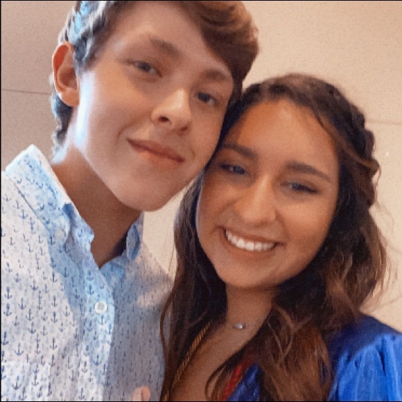 Meet your Posher, Makayla - Picture 2 of 3